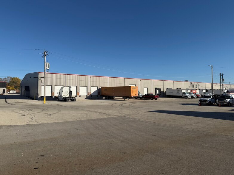 More Photos Of 2200 E College Ave, Cudahy Unknown For Lease