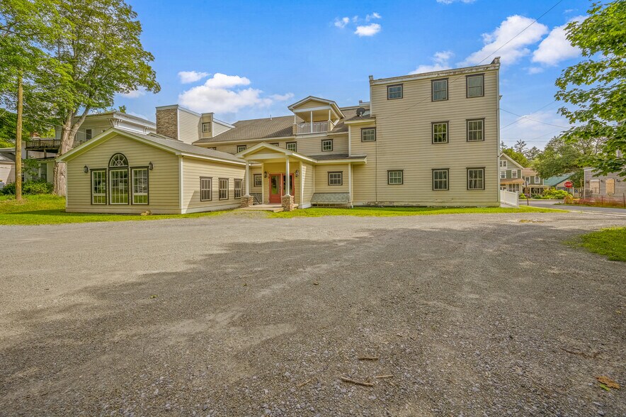 More Photos Of 56 Main St, Stamford Hotel For Sale