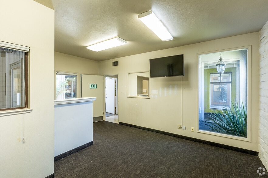 More Photos Of 3260 Beard Rd, Napa Medical For Lease