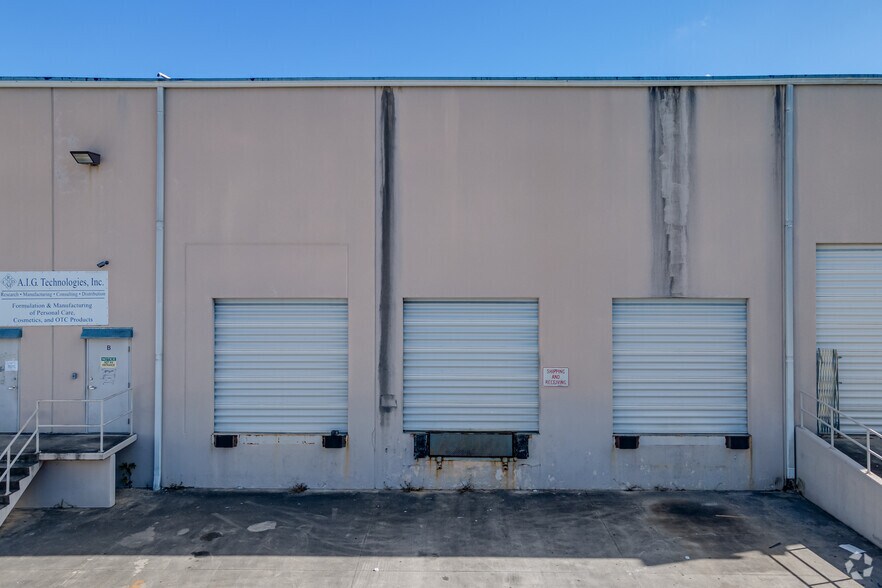 More Photos Of 5001 NW 13th Ave, Pompano Beach Warehouse For Lease
