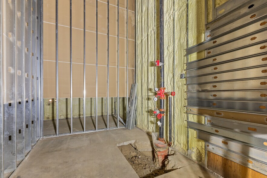 More Photos Of 8501 Auburn Blvd, Citrus Heights Freestanding For Sale