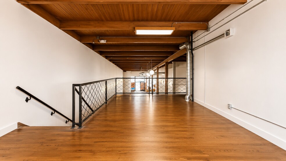 More Photos Of 480 Manor Plz, Pacifica General Retail For Lease