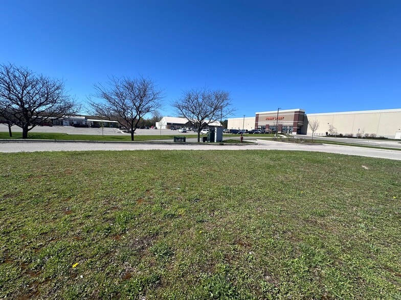 More Photos Of 3560 Marketplace Cir, Traverse City Land For Sale