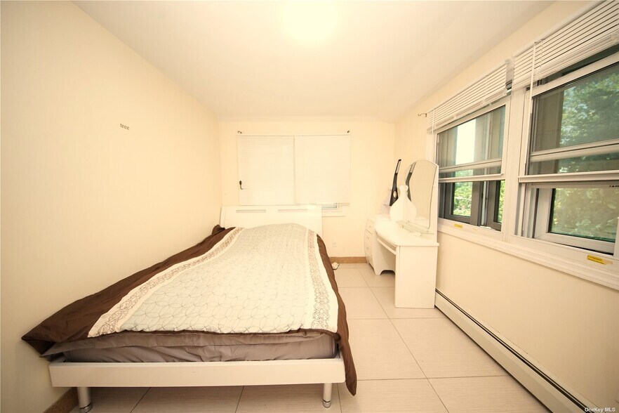 More Photos Of 61-11 159th St, Fresh Meadows Office Residential For Sale