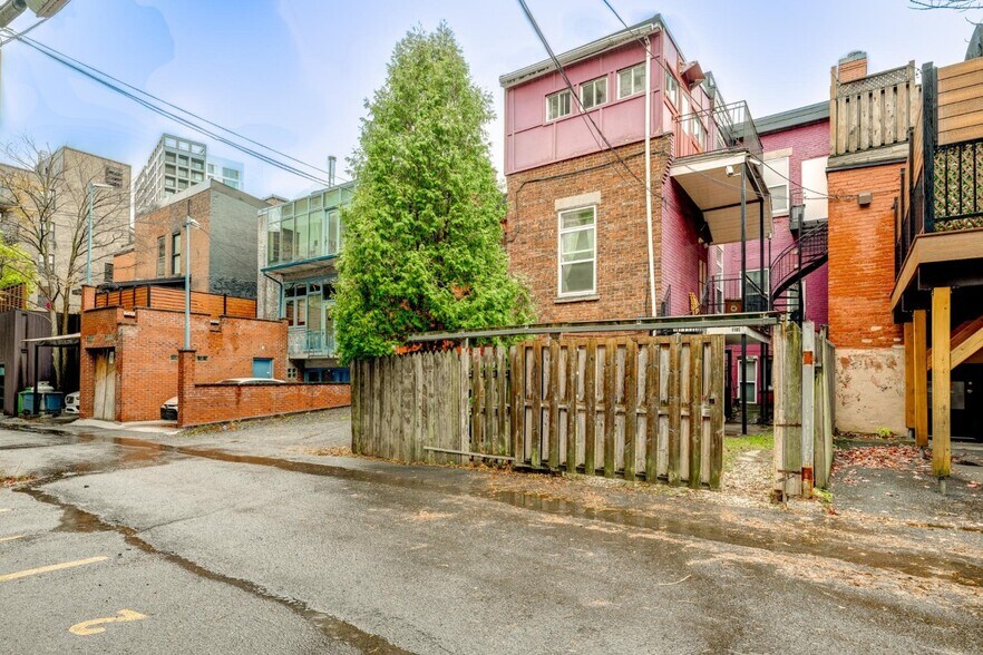 More Photos Of 1185 Av Seymour, Montréal Apartments For Sale