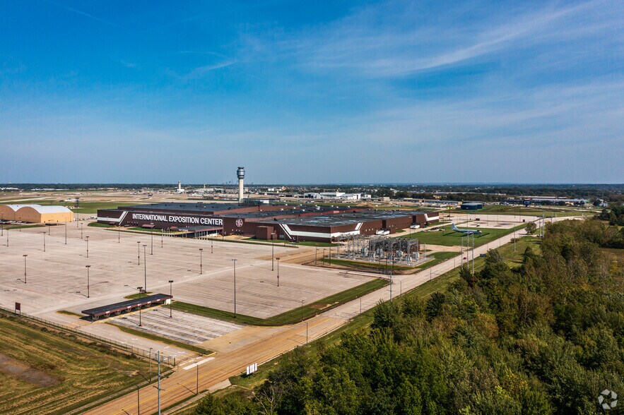 More Photos Of 6200 Riverside Dr, Cleveland Warehouse For Lease
