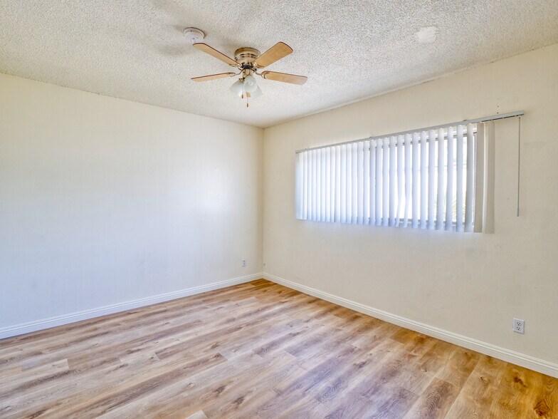 More Photos Of 8530 Sunland Blvd, Sun Valley Apartments For Sale