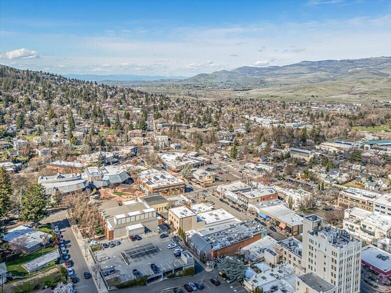 More Photos Of 145 E Main St, Ashland Restaurant For Sale