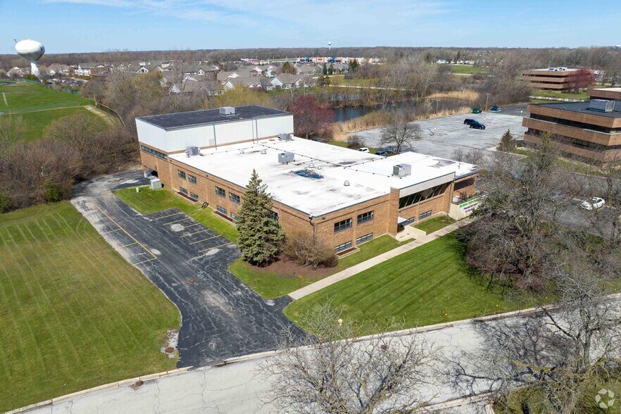 More Photos Of 20080 Governors Dr, Olympia Fields Office For Sale