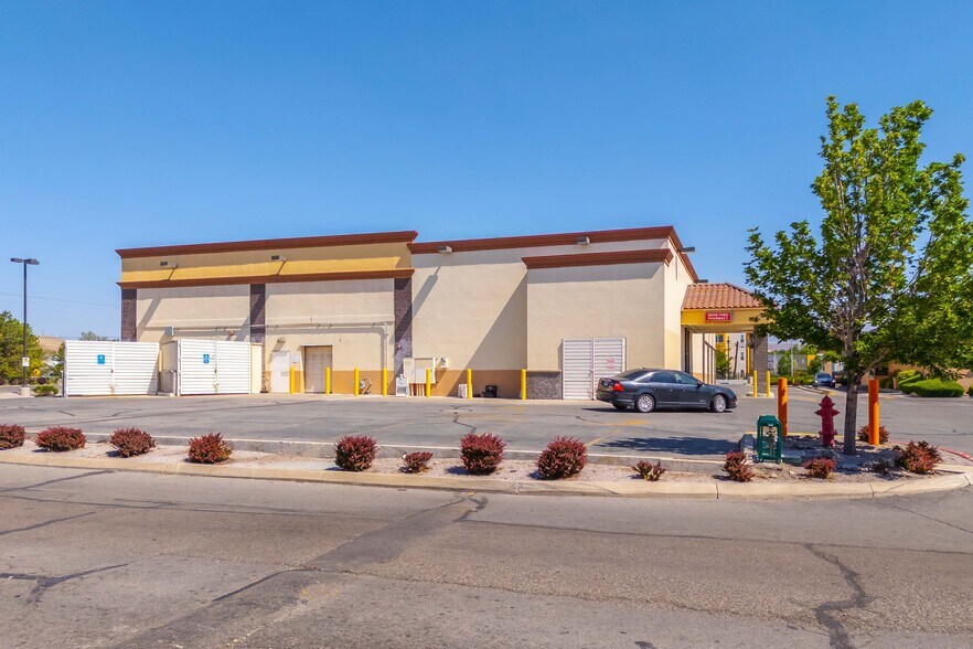 More Photos Of 2299 Oddie Blvd, Sparks Drugstore For Sale