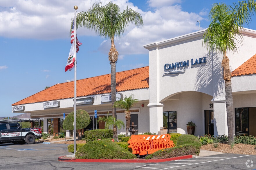 More Photos Of 31780 Railroad Canyon Rd, Canyon Lake Unknown For Lease