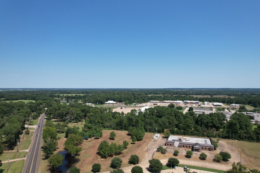 More Photos Of 200 Renaissance Way, Crockett Medical For Sale