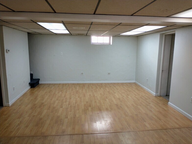 More Photos Of 2221 Penn Ave, Reading Storefront Retail Residential For Lease
