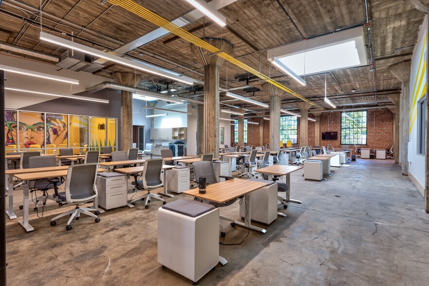 More Photos Of 747 R St, Fresno Office For Lease