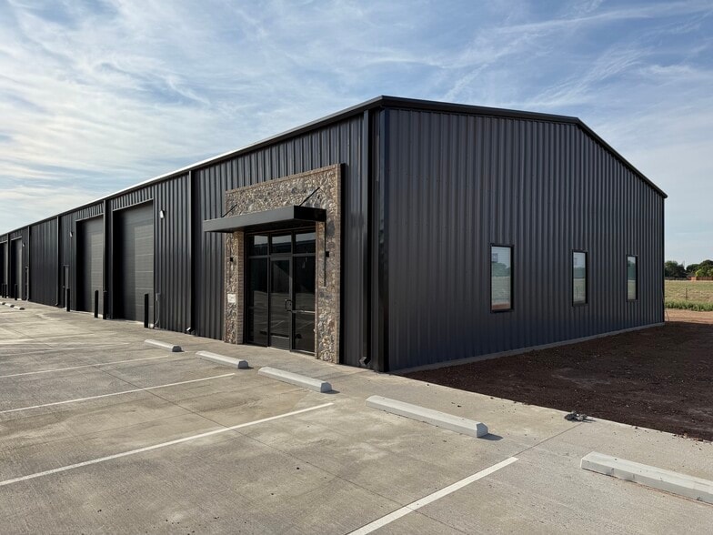 More Photos Of 8810 Valencia Ave, Lubbock Unknown For Lease