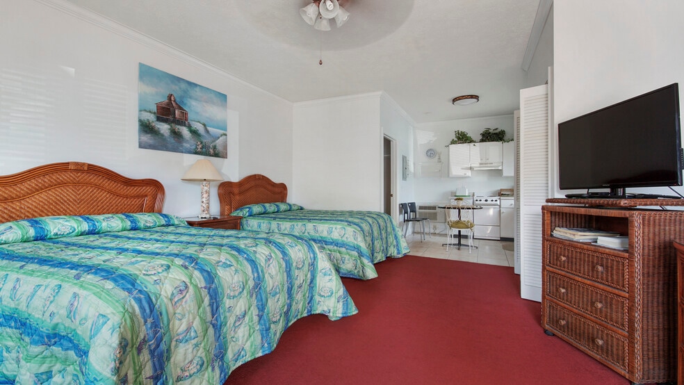 More Photos Of 8614 Surf Dr, Panama City Beach Hotel For Sale