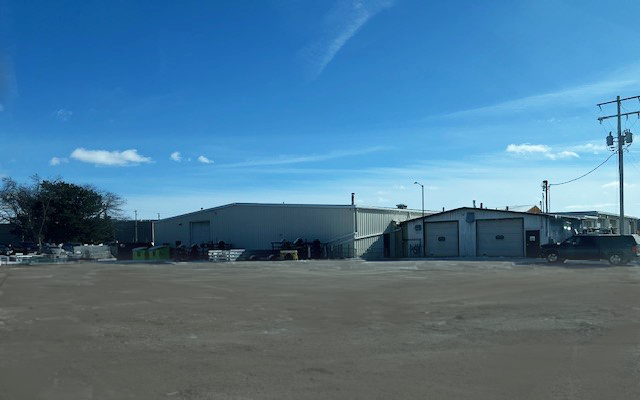 Primary Photo Of 101 E Chestnut St, Chilton Industrial For Sale