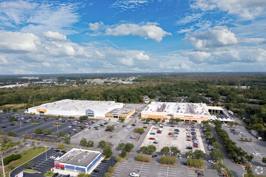 More Photos Of 1919 Wells Rd, Orange Park Freestanding For Sale