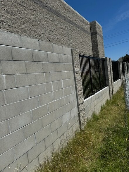 More Photos Of 9404 San Diego St, Spring Valley Self Storage For Sale