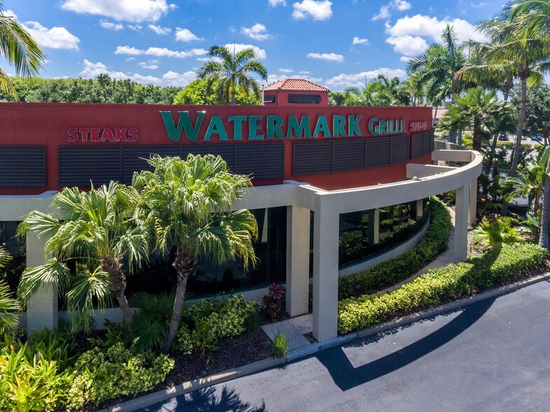 More Photos Of 11280 Tamiami Trl N, Naples Restaurant For Sale