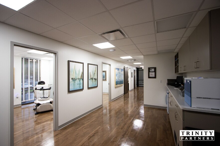 More Photos Of 1701 St. Julian Pl, Columbia Medical For Sale