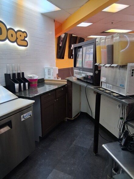 More Photos Of 1292 S Rickert Dr, Naperville Storefront For Sale