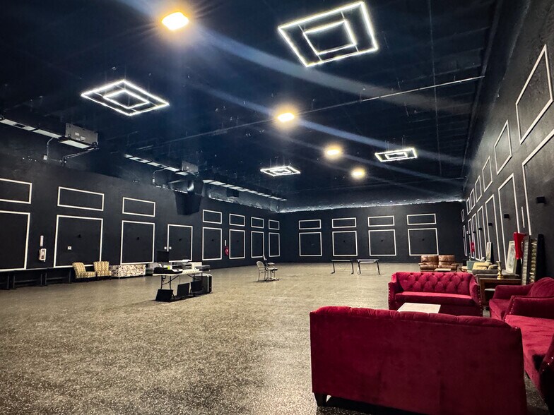 More Photos Of 7355 NW 41st St, Miami Warehouse For Sale