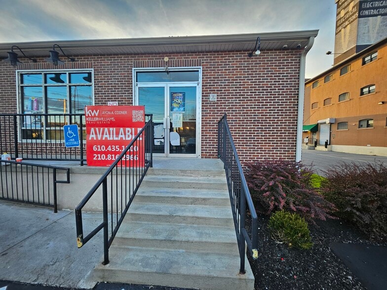 More Photos Of 209 W Union St, Allentown General Retail For Lease