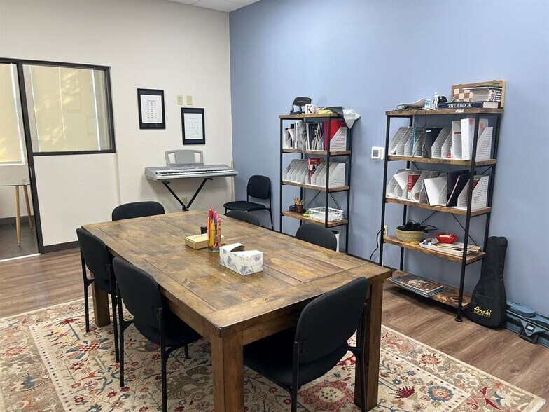 More Photos Of 3005 Glacier Pass, Cedar Park Office For Lease