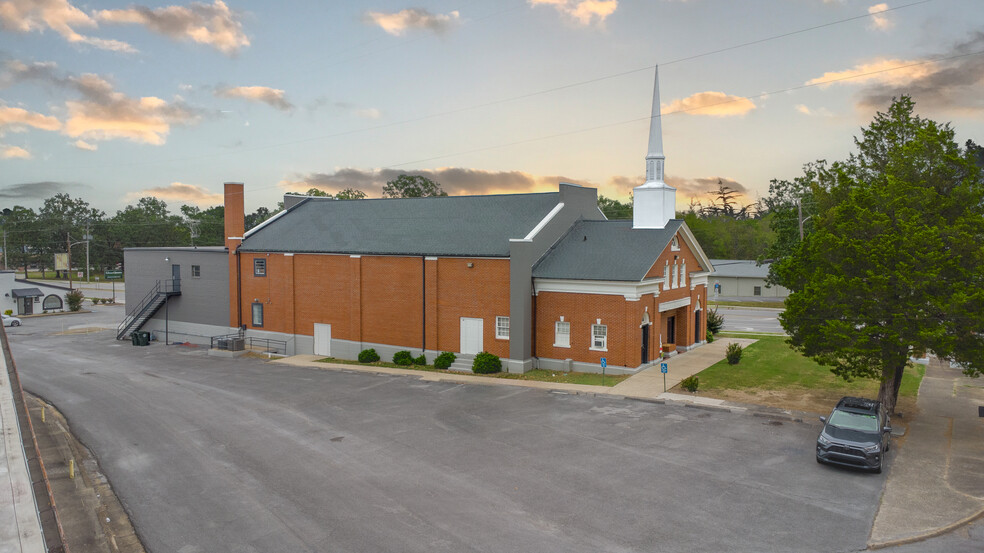 Primary Photo Of 2 Harker Rd, Fort Oglethorpe Religious Facility For Lease