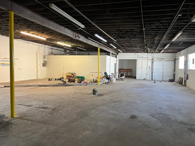 More Photos Of 8428 W 44th Pl, Lyons Warehouse For Sale