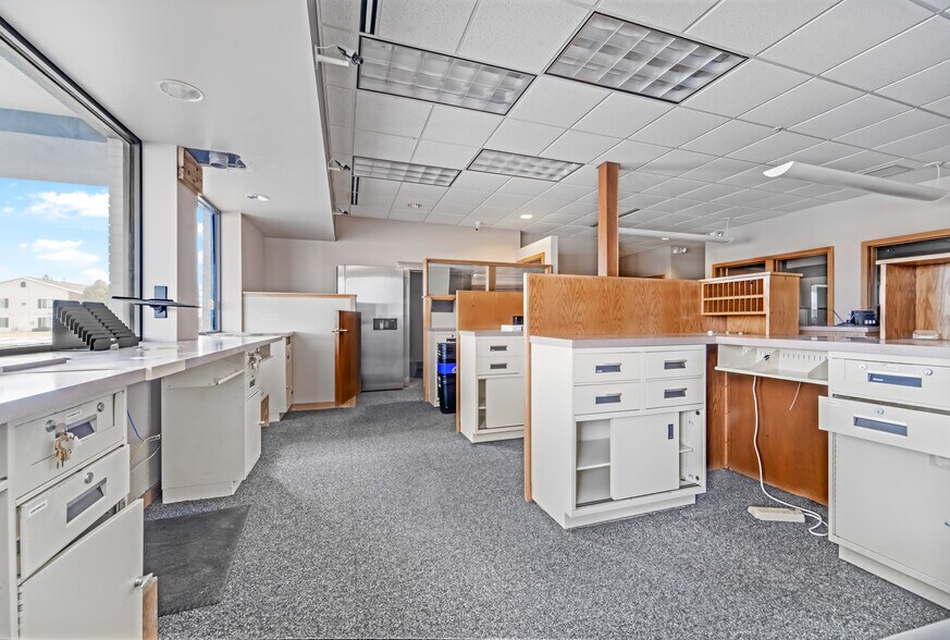 More Photos Of 245 N Peters Ave, Fond Du Lac General Retail For Sale