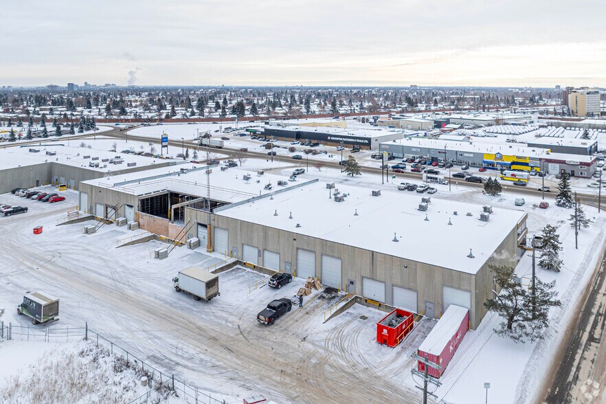 More Photos Of 16502-16532 111 Av NW, Edmonton Showroom For Lease