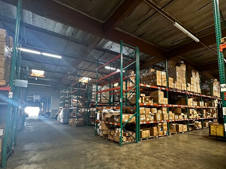 More Photos Of 444 Athol St, San Bernardino Warehouse For Sale