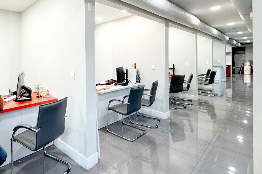 More Photos Of 7215 W 20th Ave, Hialeah Manufacturing For Sale