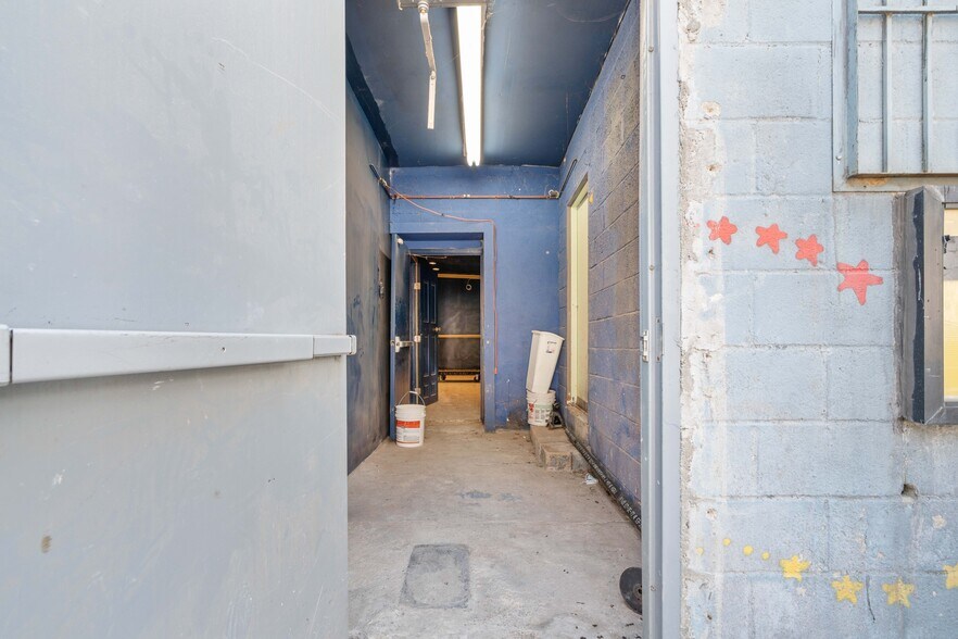 More Photos Of 492 Bay St, Staten Island Storefront Retail Residential For Lease