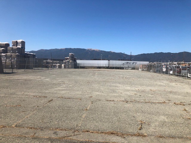 More Photos Of 340 El Camino Real South, Salinas Distribution For Lease