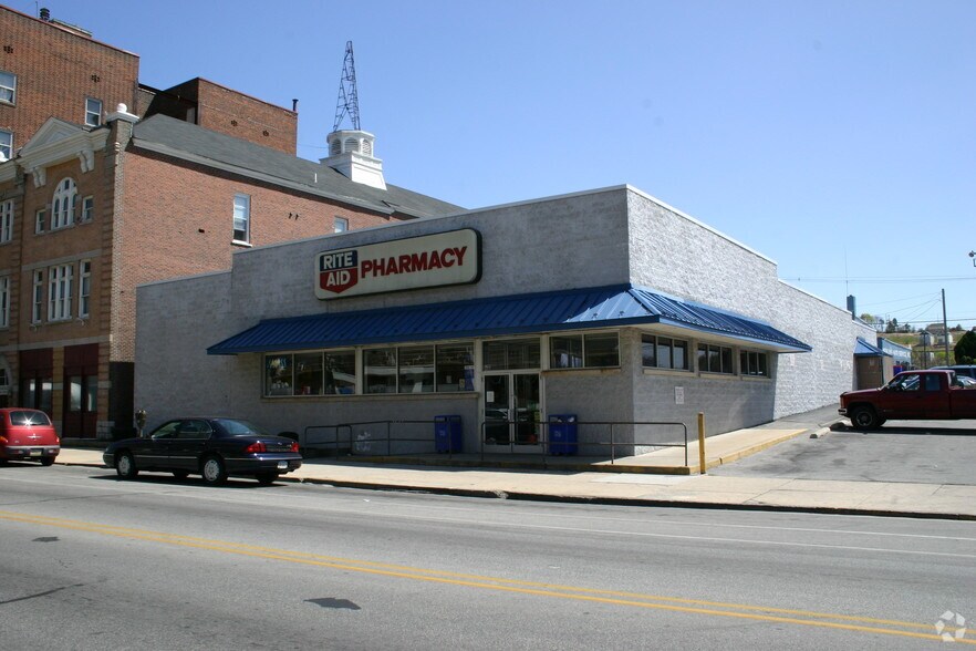 Primary Photo Of 320 E Lincoln Hwy, Coatesville Drugstore For Lease