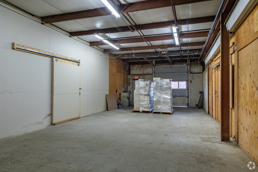 More Photos Of 151 Harrison St, Athol Manufacturing For Sale