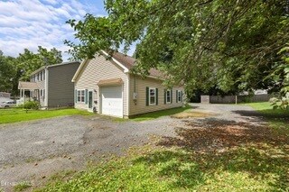 More Photos Of 45 School St, Lee Office For Sale