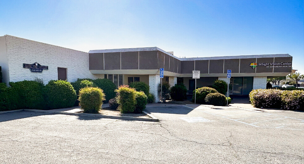 Primary Photo Of 509 S I St, Madera Medical For Sale