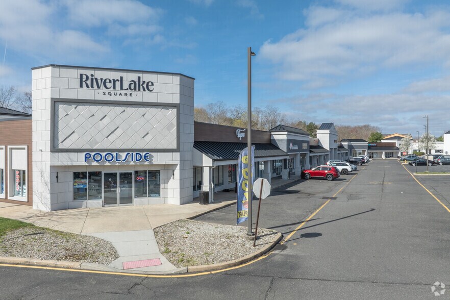 Primary Photo Of 1580 Lakewood Rd, Toms River Freestanding For Lease