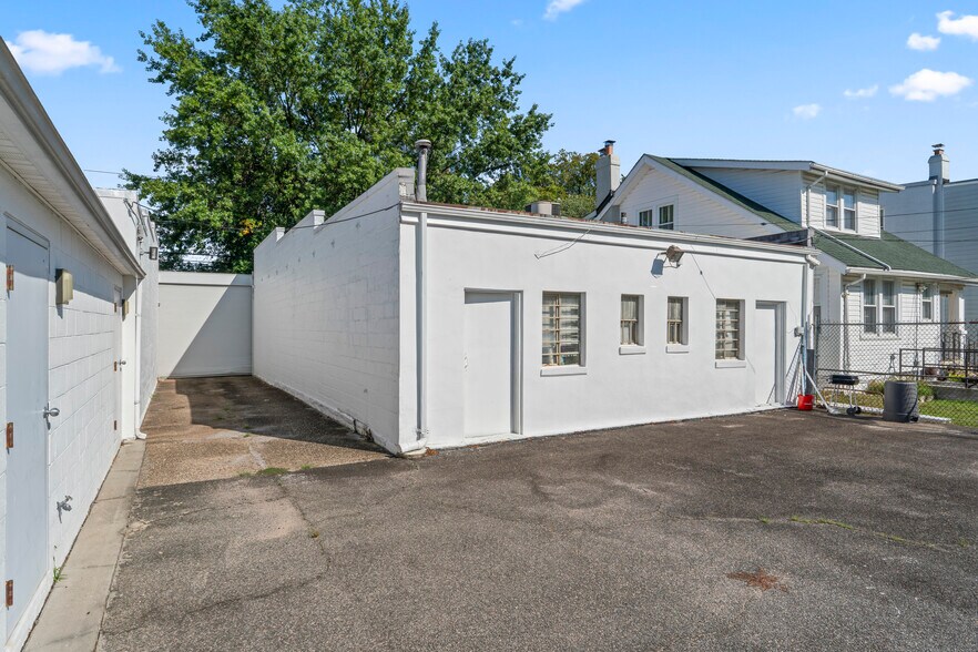 More Photos Of 3516 18th St NE, Washington Religious Facility For Sale