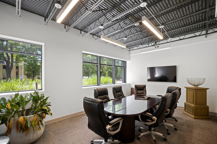 More Photos Of 154 Wells Ave, Newton Office For Lease