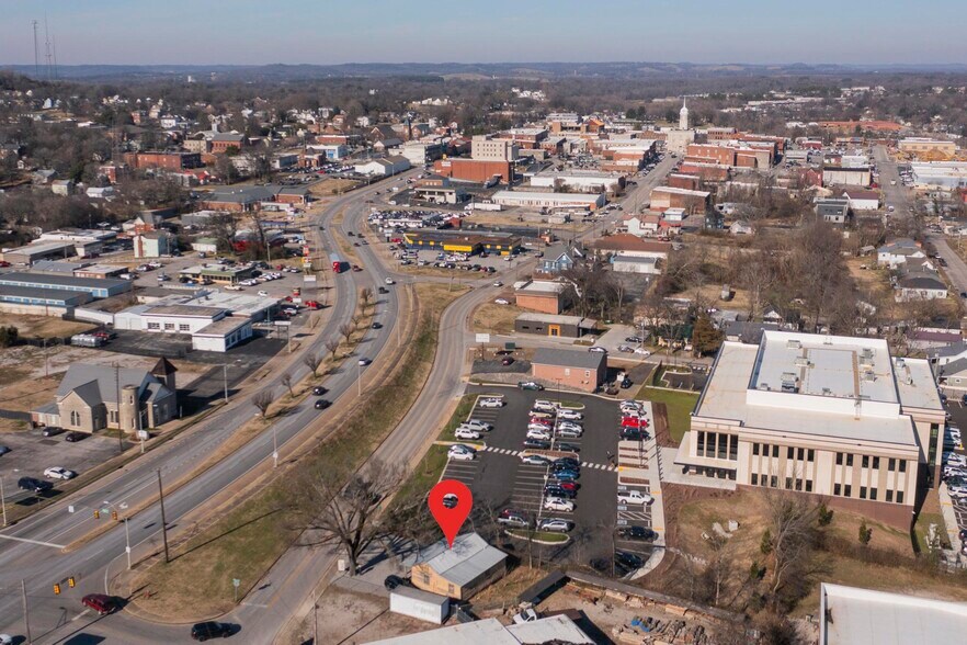 More Photos Of 1119 S Main St, Columbia Flex For Sale