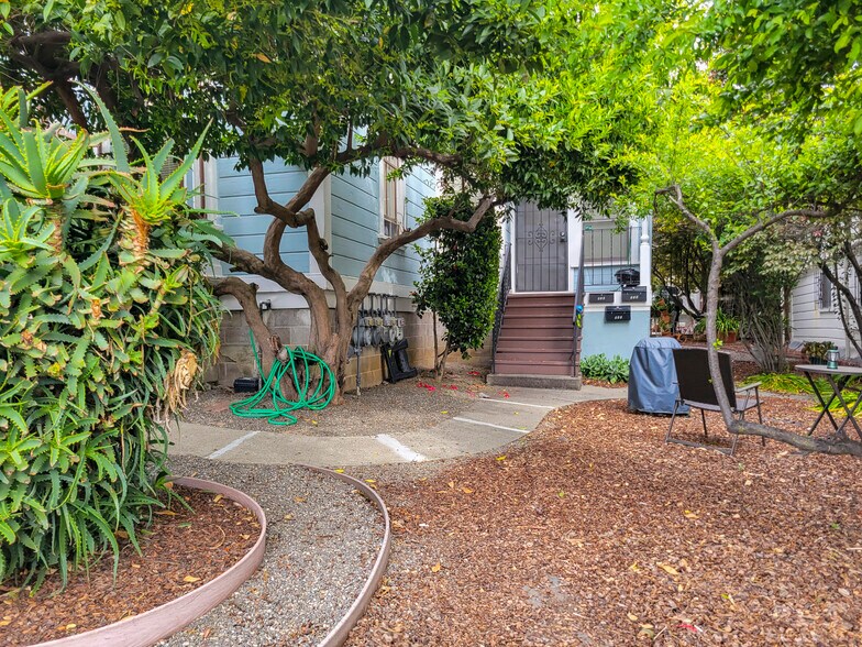 More Photos Of 834 Georgia St, Vallejo Apartments For Sale