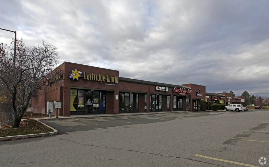 Primary Photo Of 840-862 E Fort Union Blvd, Midvale General Retail For Lease