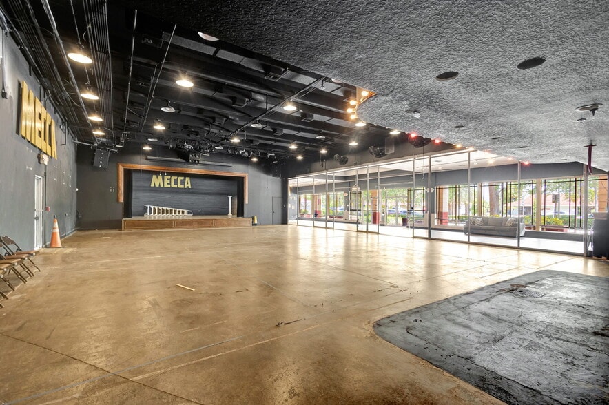 More Photos Of 702 Park Ave, West Palm Beach Unknown For Lease