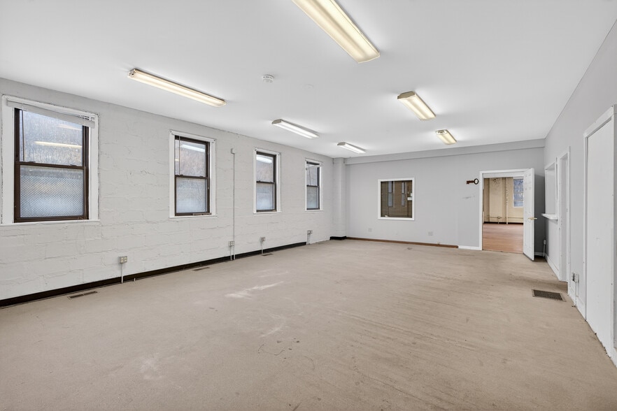 More Photos Of 671 Naugatuck Ave, Milford Warehouse For Sale