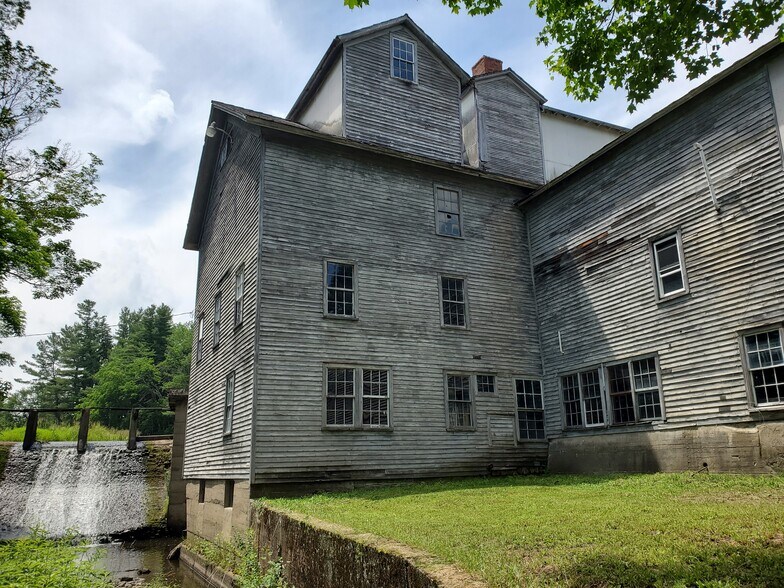 More Photos Of 198 Jackson St, Thompson Land For Sale